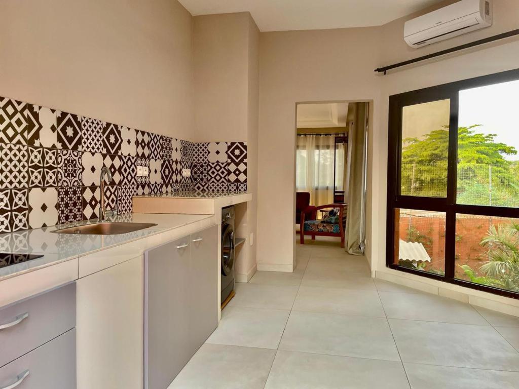 Le Kentia Hotel Lomé Eksteriør billede