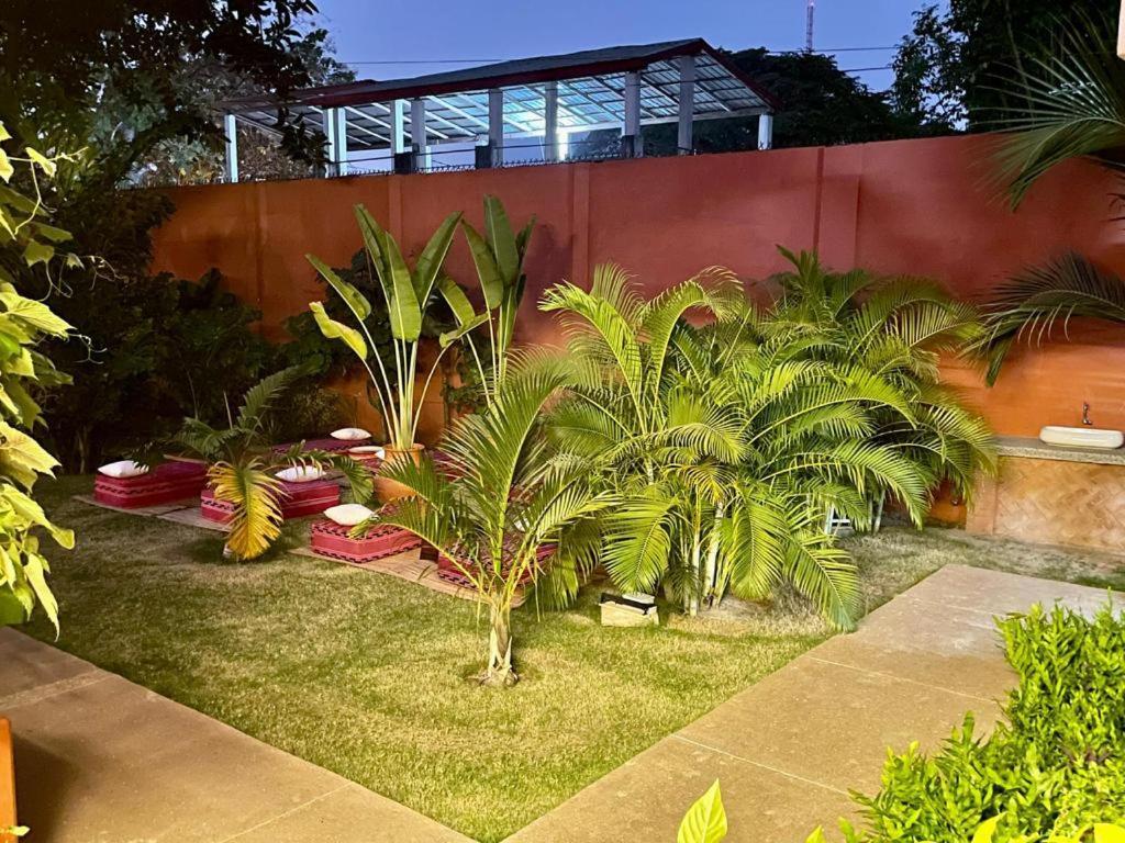 Le Kentia Hotel Lomé Eksteriør billede