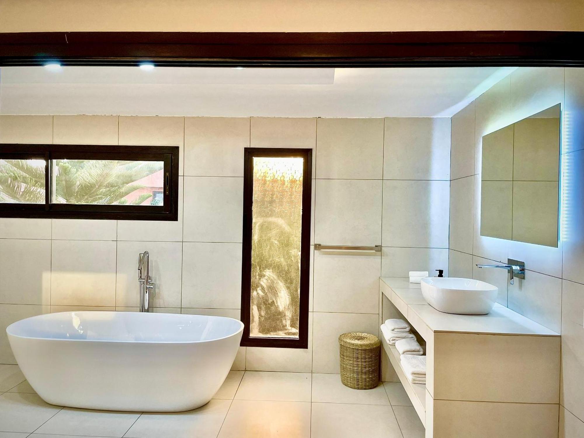 Le Kentia Hotel Lomé Eksteriør billede